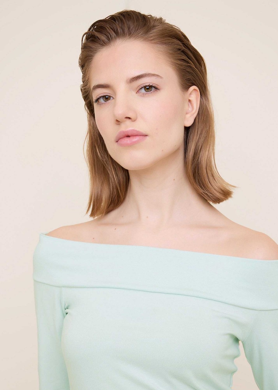 Vanilia Off Shoulder Viscose Top